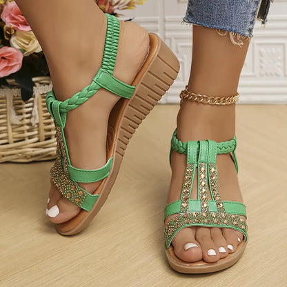 Sandalias romanas con pedrería